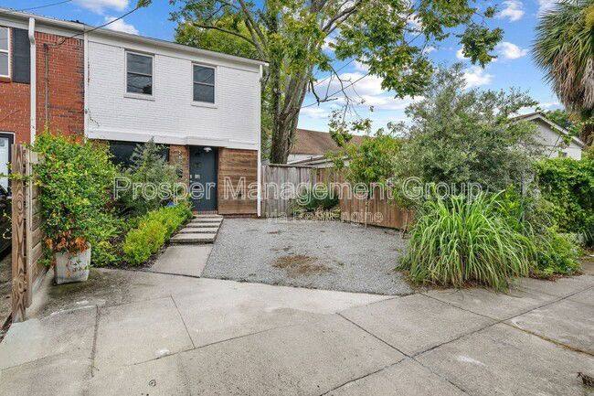 Townhouse for rent at 201 Nassau St, Charleston, SC 29403