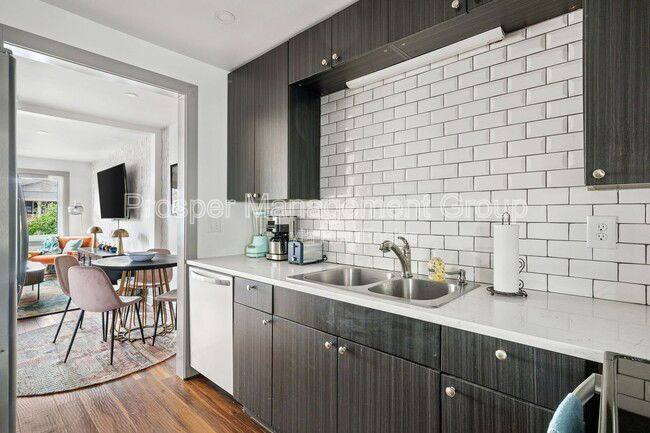Townhouse for rent at 201 Nassau St, Charleston, SC 29403