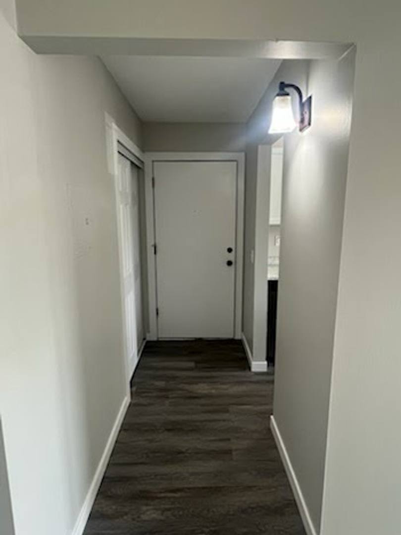 Apartment for rent at 926 Westbrooke Way, Hopkins, MN 55343