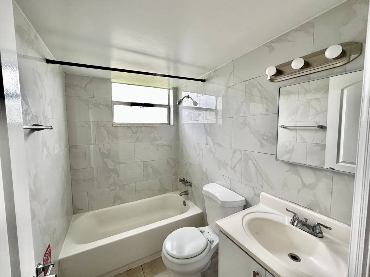 Apartment for rent at 11605-07 Canal Dr #8, Miami, FL 33181