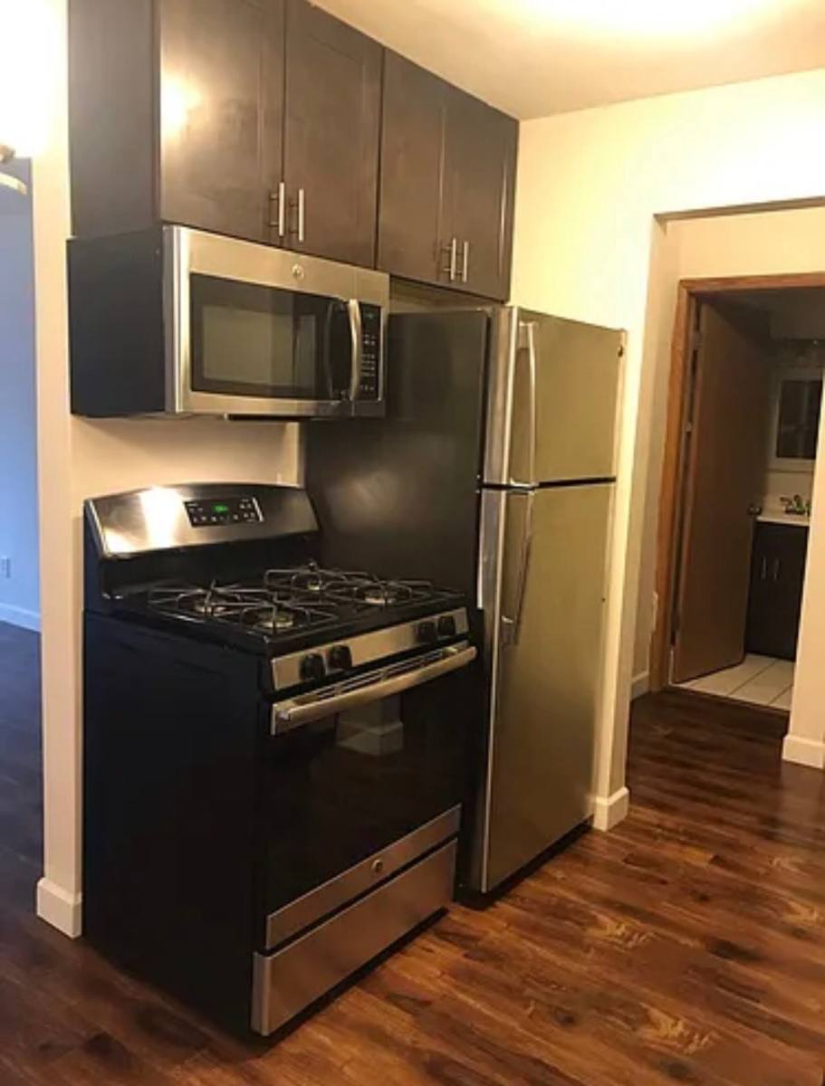 Apartment for rent at 2131 N Summit Ave #202, Milwaukee, WI 53202