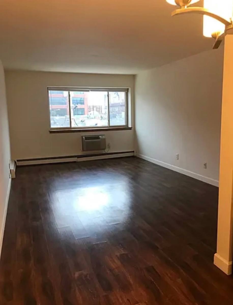 Apartment for rent at 2131 N Summit Ave #202, Milwaukee, WI 53202