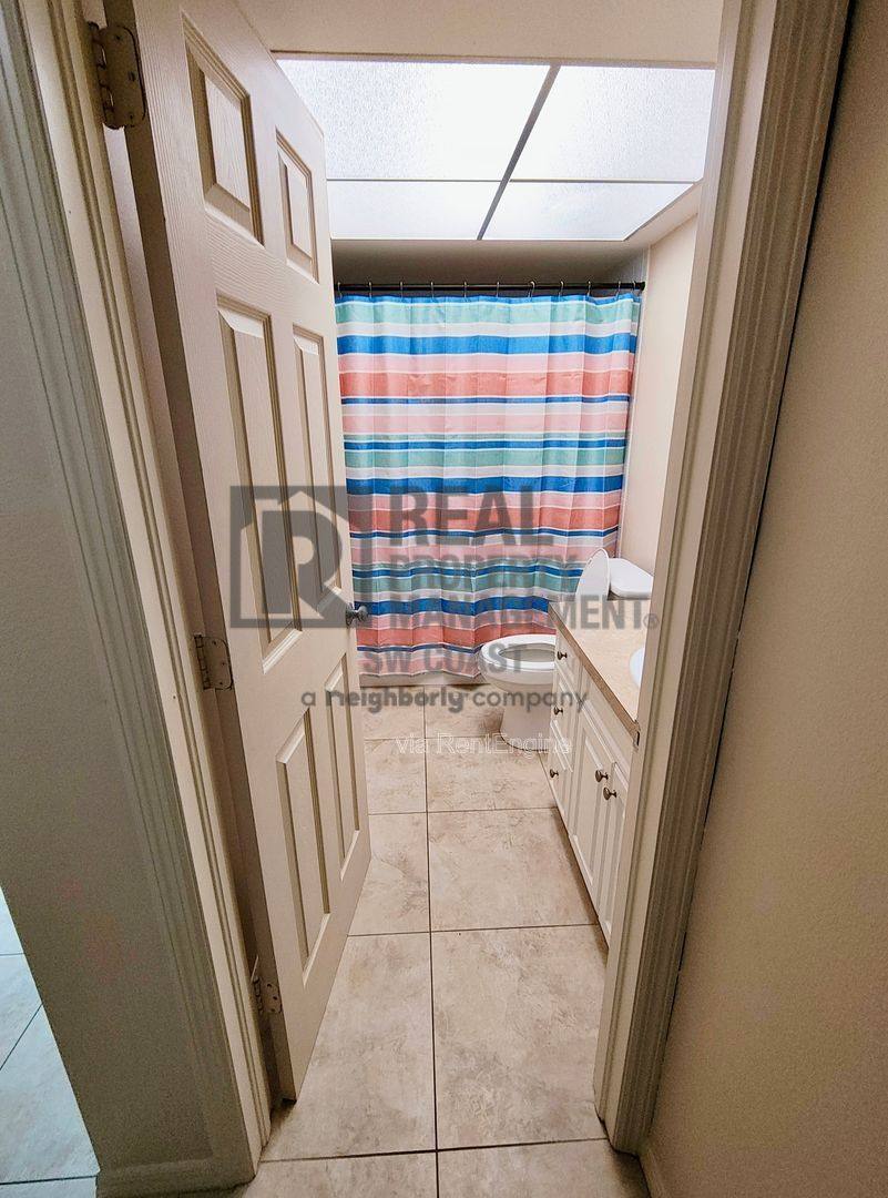 Apartment for rent at 12471 McGregor Blvd #10 1, Fort Myers, FL 33919