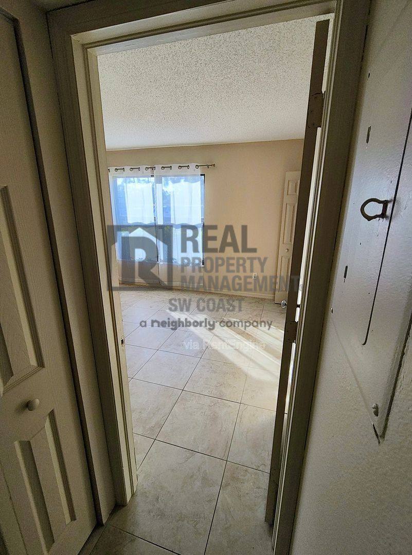 Apartment for rent at 12471 McGregor Blvd #10 1, Fort Myers, FL 33919