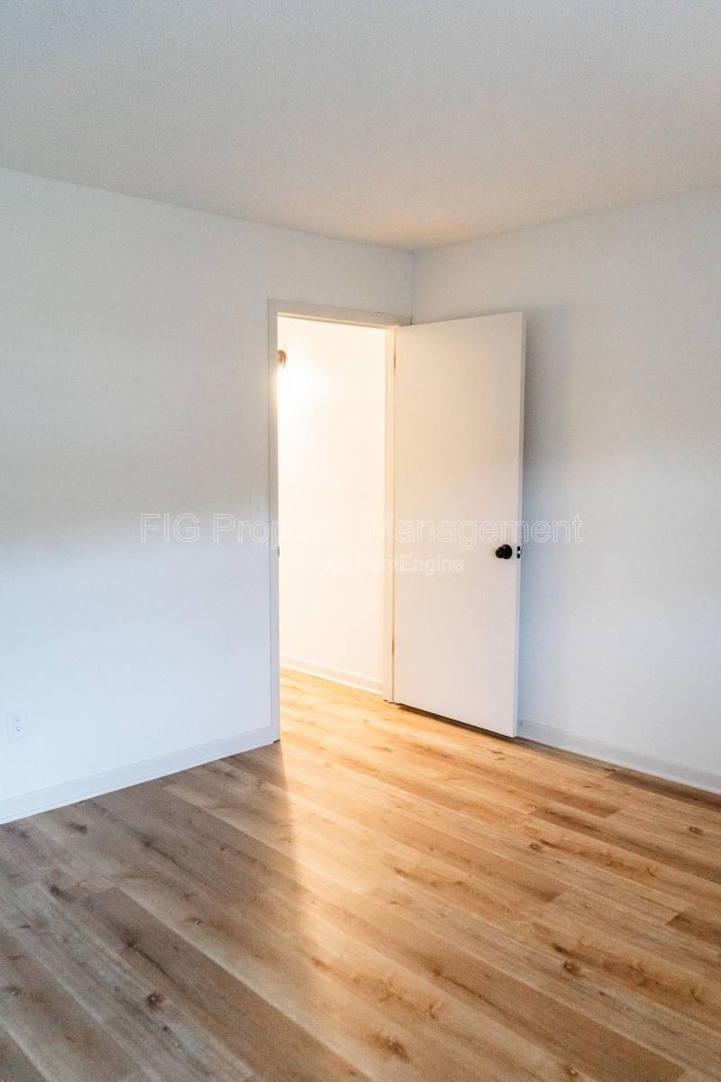 Apartment for rent at 3120 E Governor John Sevier Highway, Knoxville, TN 37914