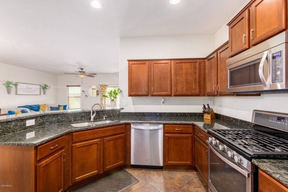 House for rent at 10811 W El Cortez Place, Peoria, AZ 85383