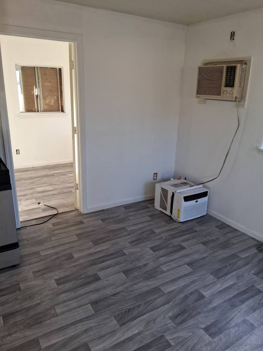 House for rent at 153 W 12th St #B, Merced, CA 95340
