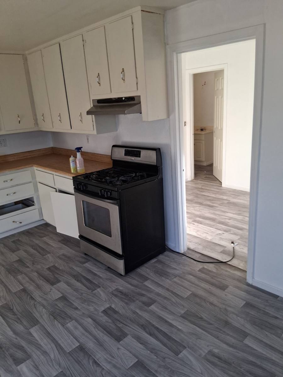 House for rent at 153 W 12th St #B, Merced, CA 95340