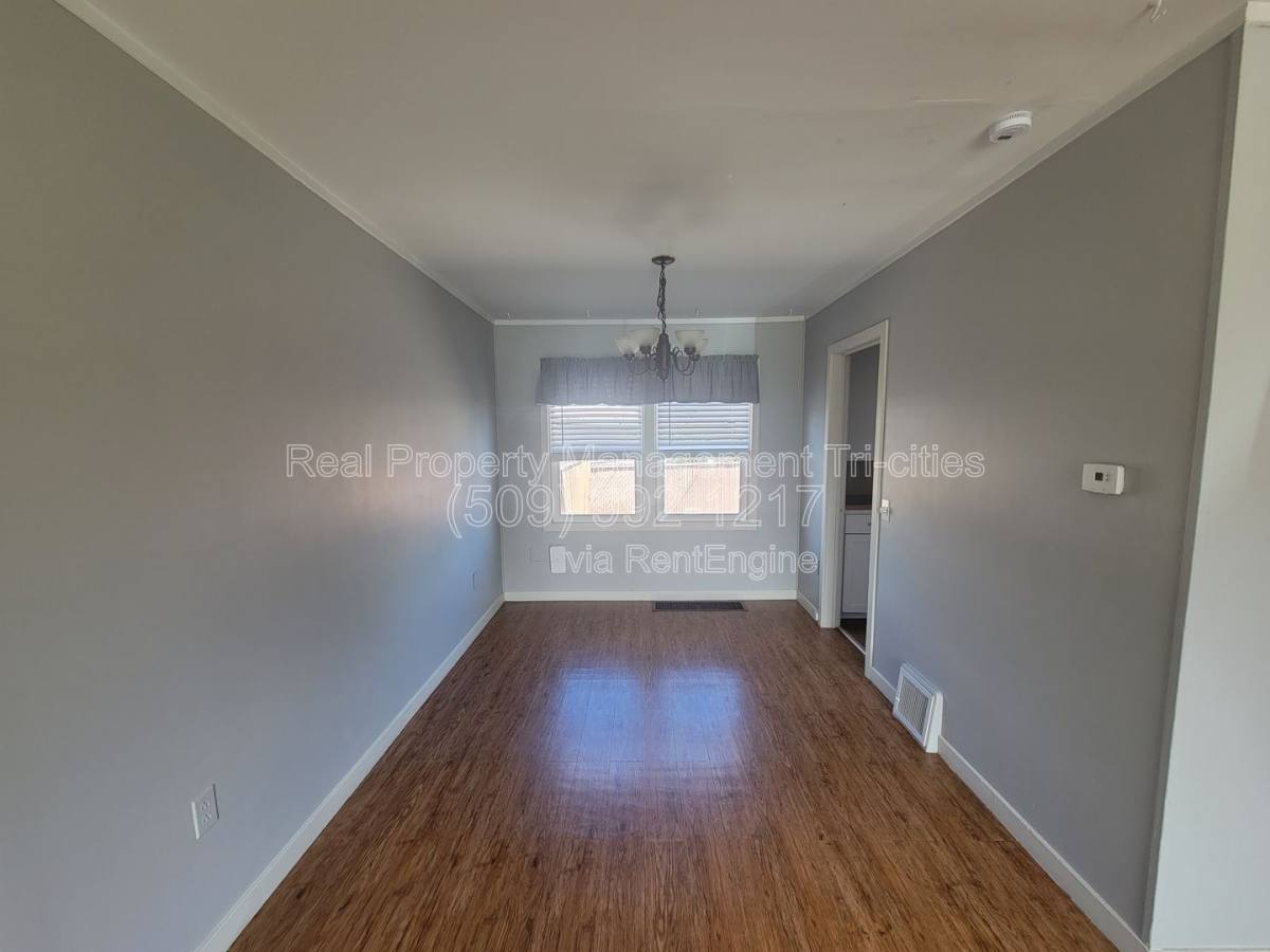 Apartment for rent at 312 Goethals Dr, Richland, WA 99352