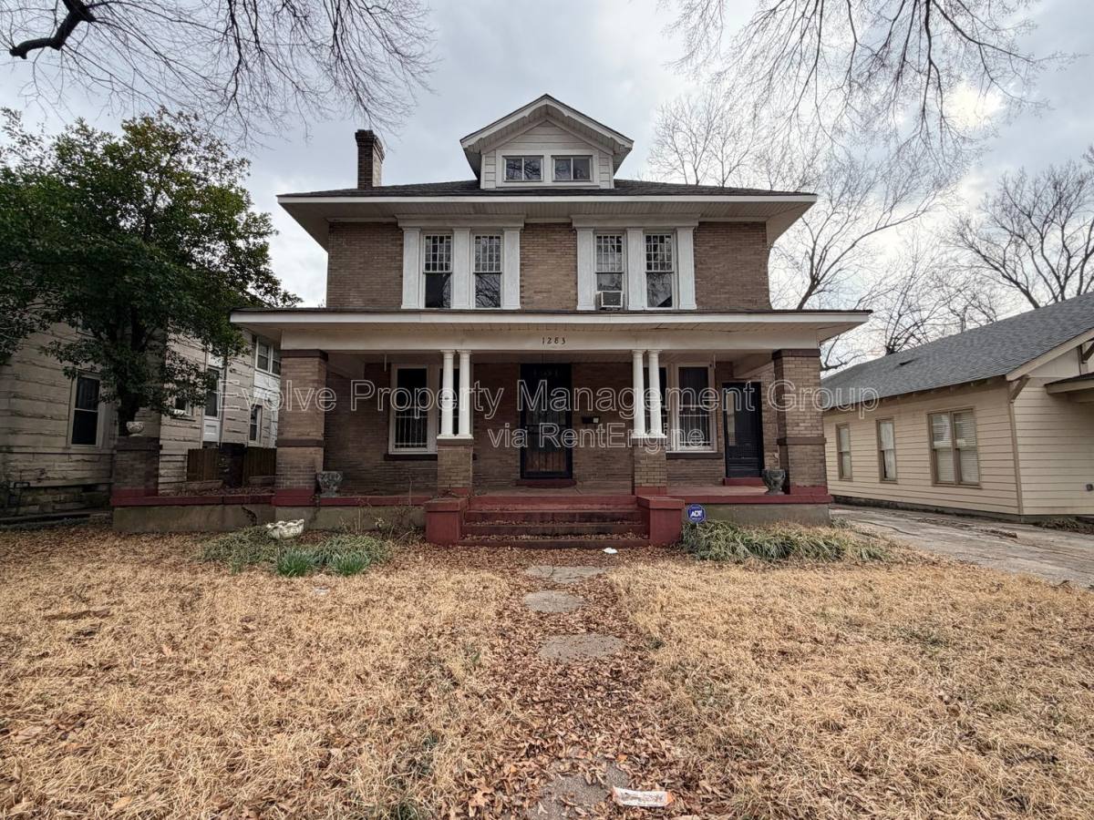 House for rent at 1283 Harbert Ave, Memphis, TN 38104