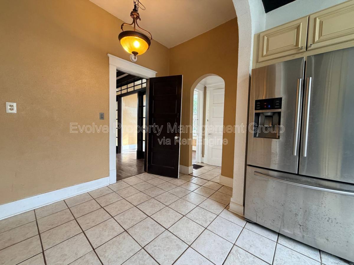 House for rent at 1283 Harbert Ave, Memphis, TN 38104