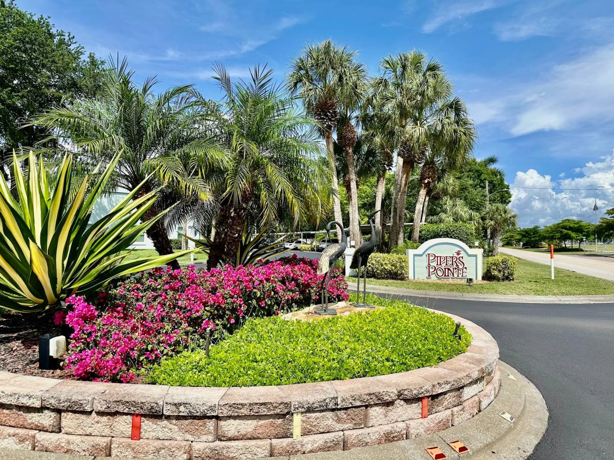 Condo for rent at 137 Wading Bird Circle, Naples, FL 34110