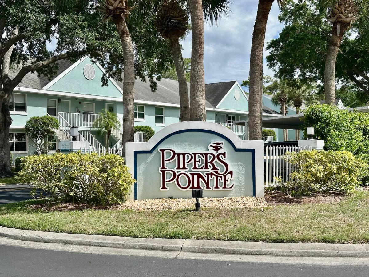 Condo for rent at 137 Wading Bird Circle, Naples, FL 34110
