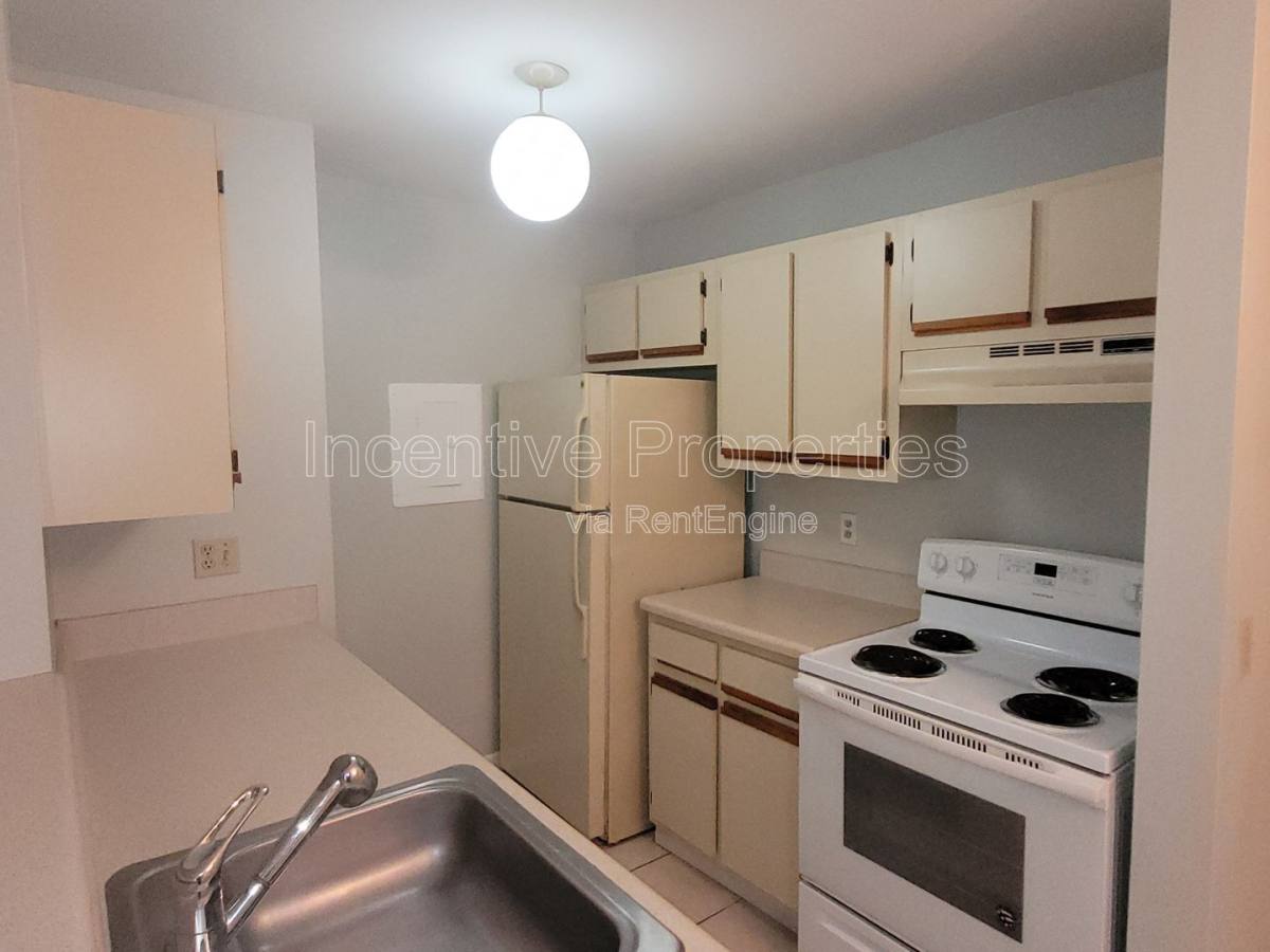 Apartment for rent at 5956 Westgate Dr #102, Orlando, FL 32835