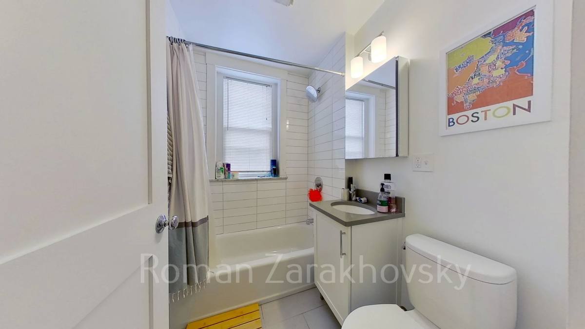 Apartment for rent at 83 Harvard St #10, Brookline, MA 02445