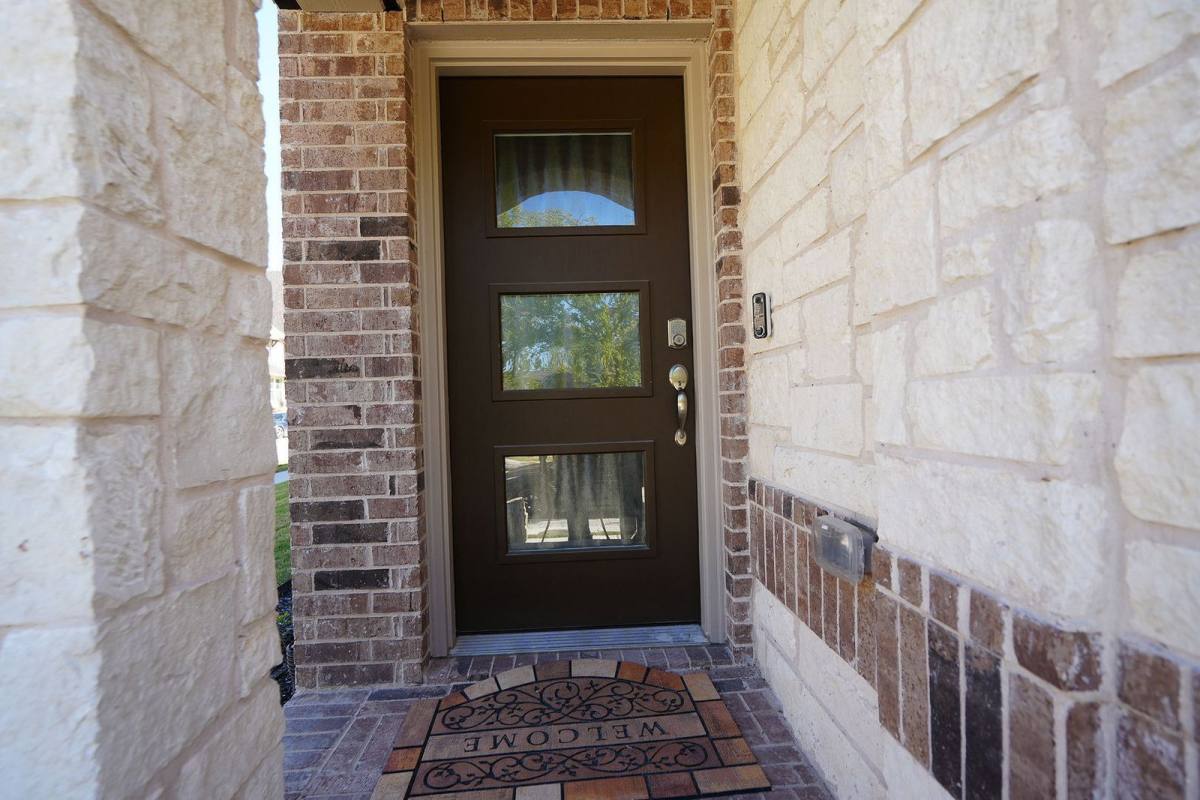 Townhouse for rent at 2130 Argolis Dr, Rowlett, TX 75088