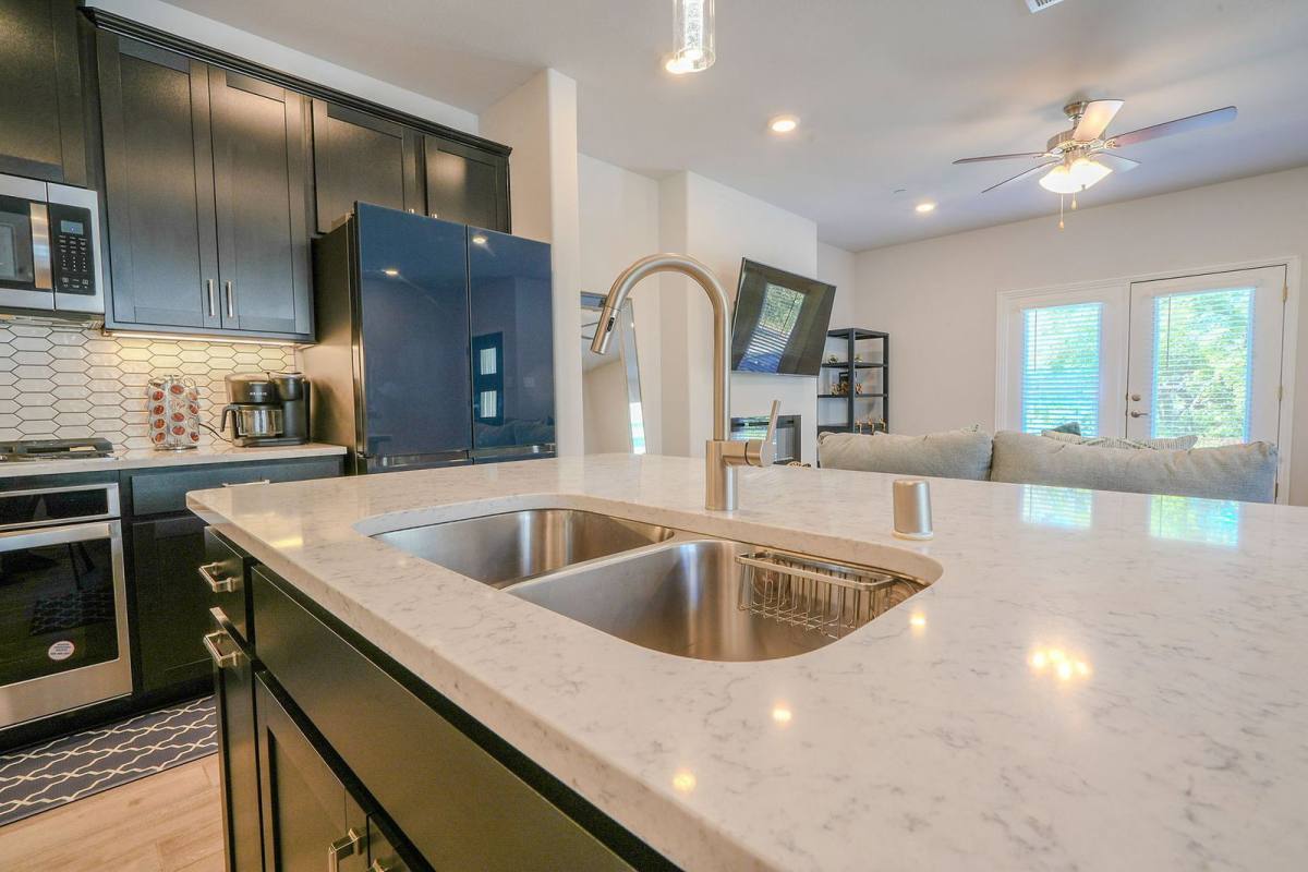 Townhouse for rent at 2130 Argolis Dr, Rowlett, TX 75088