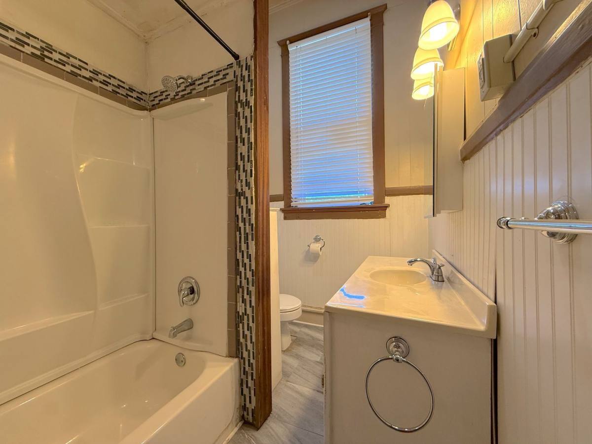 Apartment for rent at 420 College St #B, Macon, GA 31201