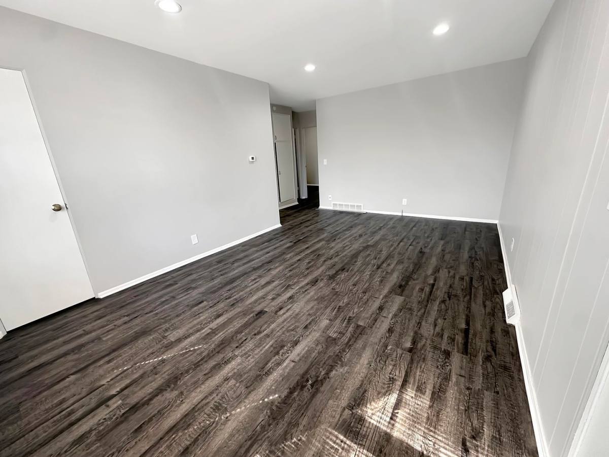Townhouse for rent at 23 Ridgewood St, Kalamazoo, MI 49001