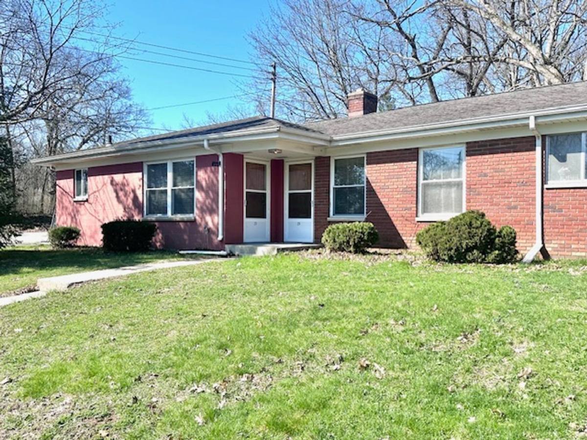Townhouse for rent at 23 Ridgewood St, Kalamazoo, MI 49001