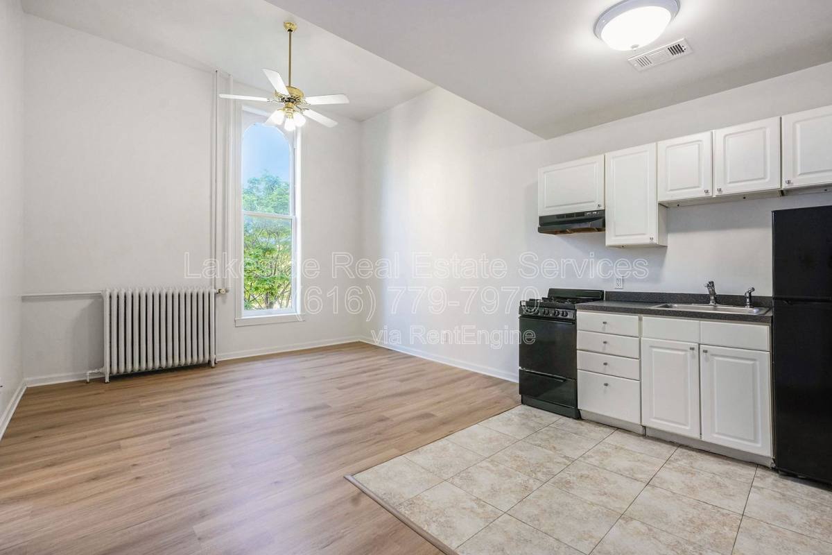 Apartment for rent at 100 Washington Ave #204, Grand Haven, MI 49417