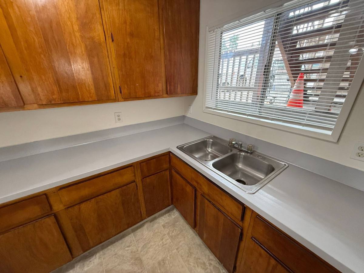 Apartment for rent at 528 SW Levens St #2, Dallas, OR 97338