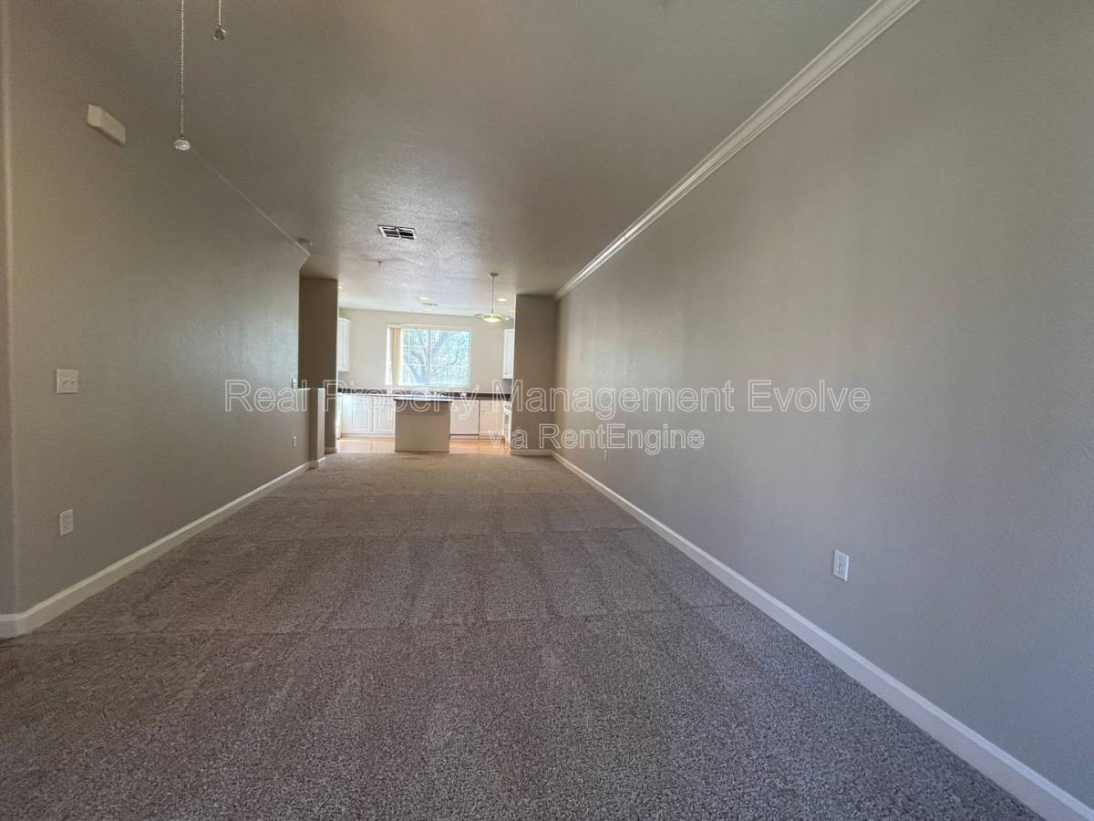 Condo for rent at 4455 E Paradise Village Parkway S #1021, Phoenix, AZ 85032