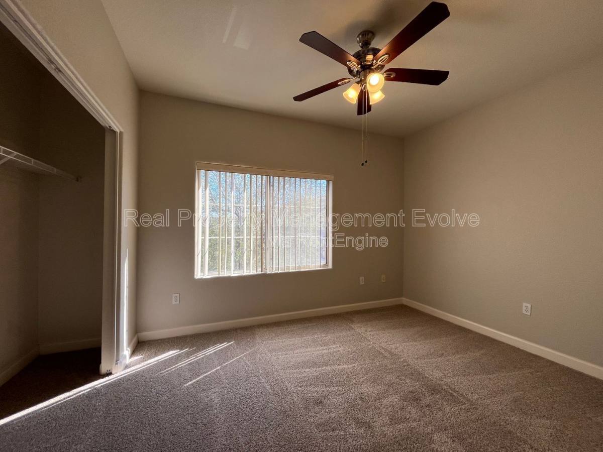 Condo for rent at 4455 E Paradise Village Parkway S #1021, Phoenix, AZ 85032