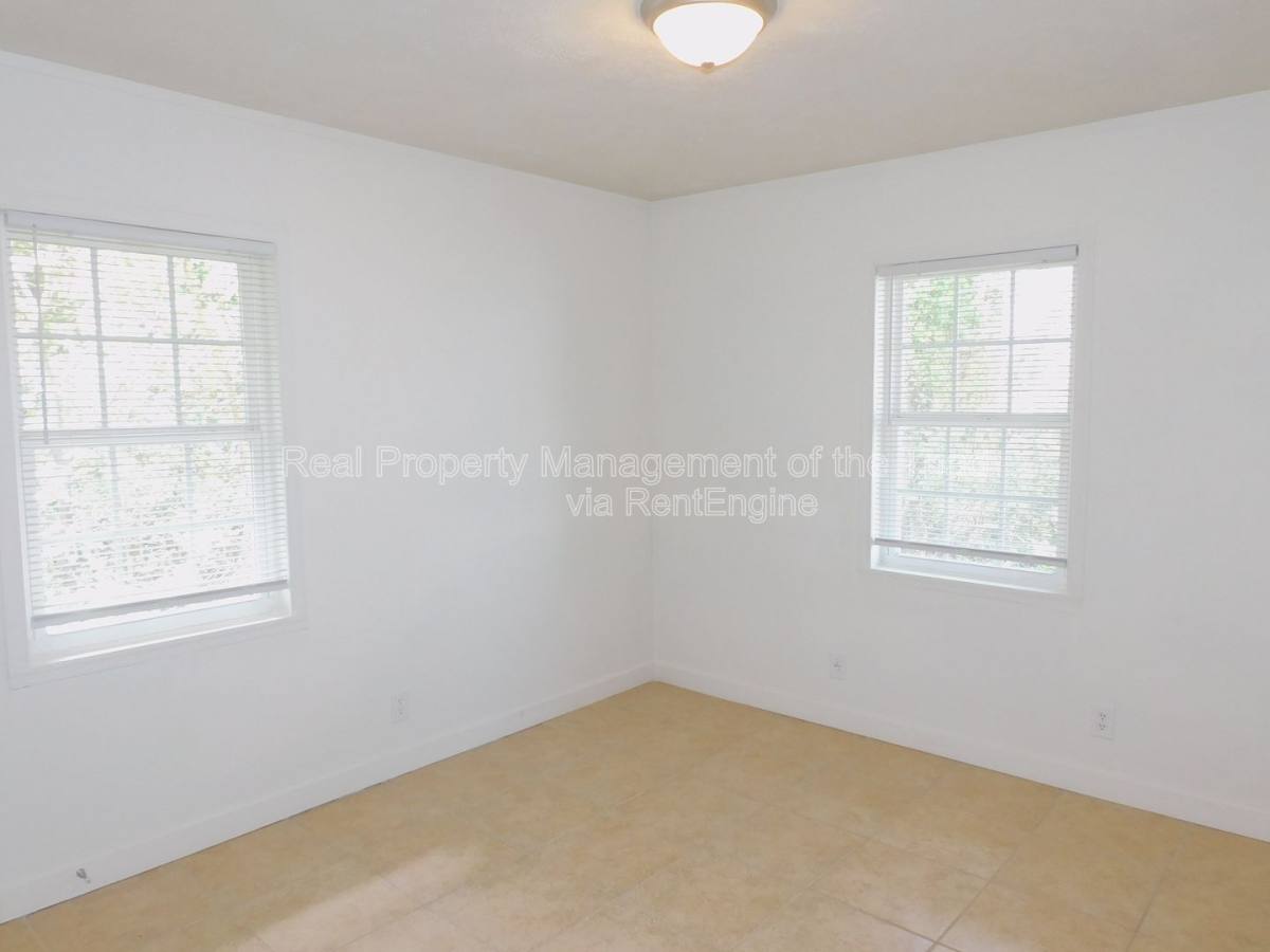 Apartment for rent at 1514 Gholson Ave S E #D, Winston Salem, NC 27107