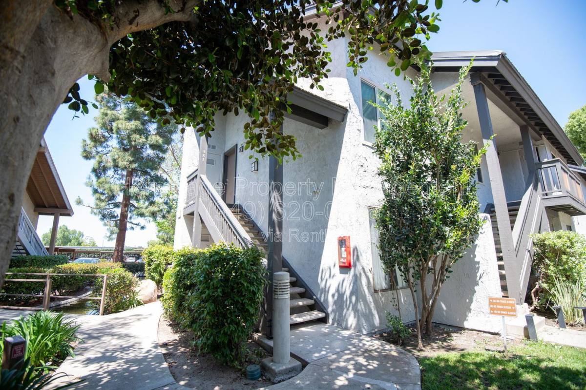 Condo for rent at 381 Orange Blossom, Irvine, CA 92618