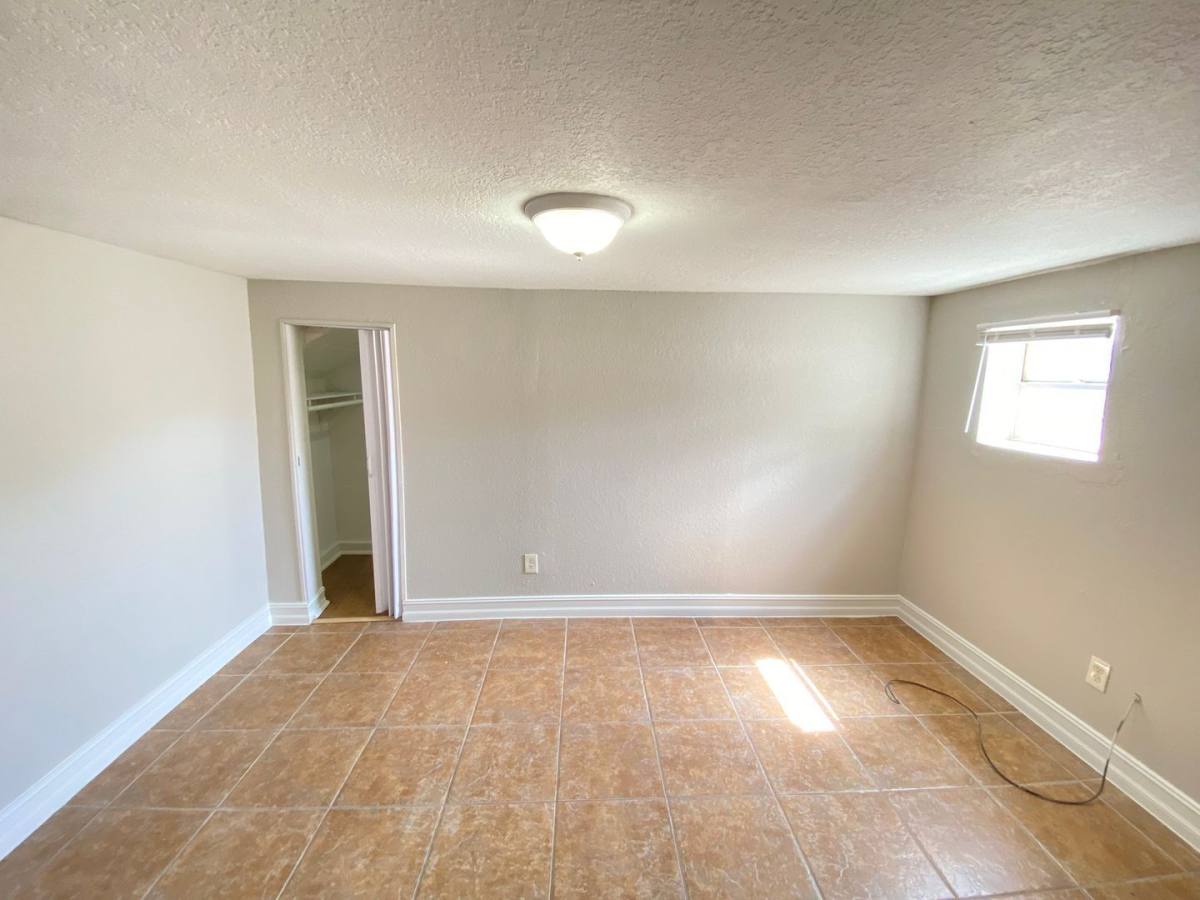Apartment for rent at 812 W Livingston St #B, Orlando, FL 32805