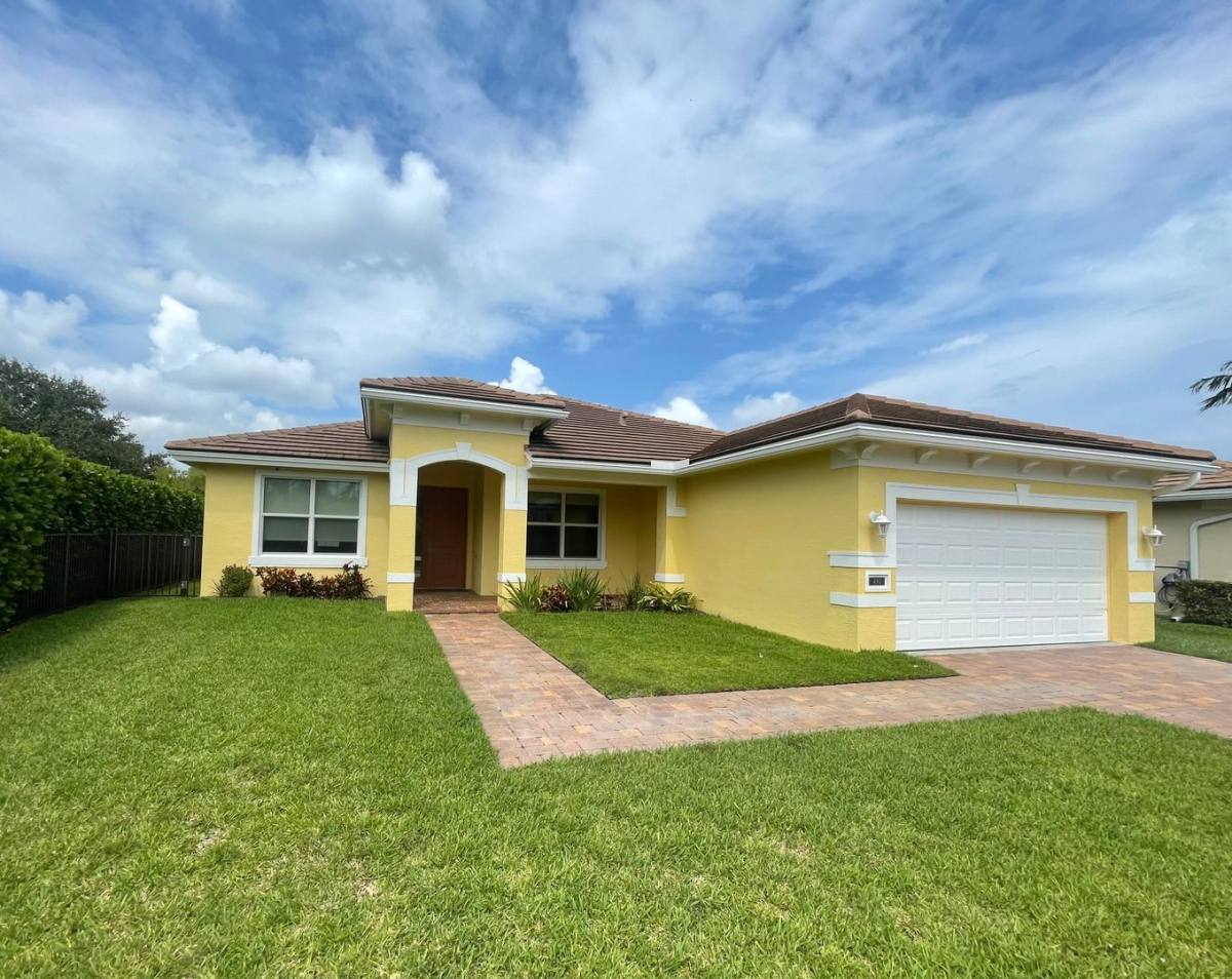 House for rent at 480 NW Windflower Terrace, Jensen Beach, FL 34957
