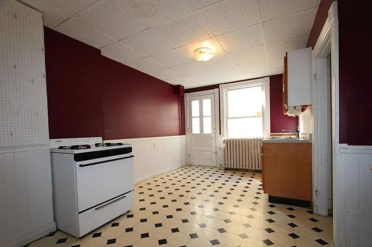 Apartment for rent at 33-37 Grant St, Burlington, VT 05401
