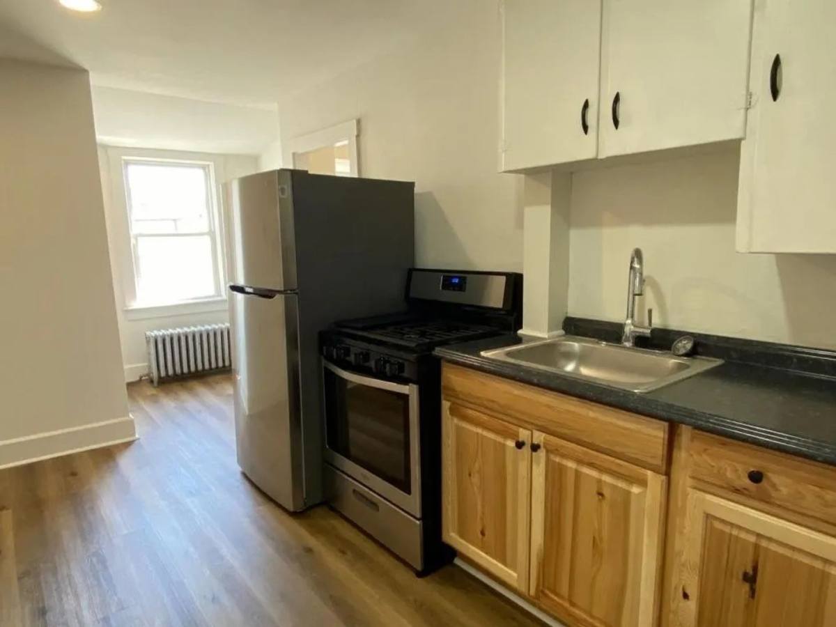 Apartment for rent at 33-37 Grant St, Burlington, VT 05401