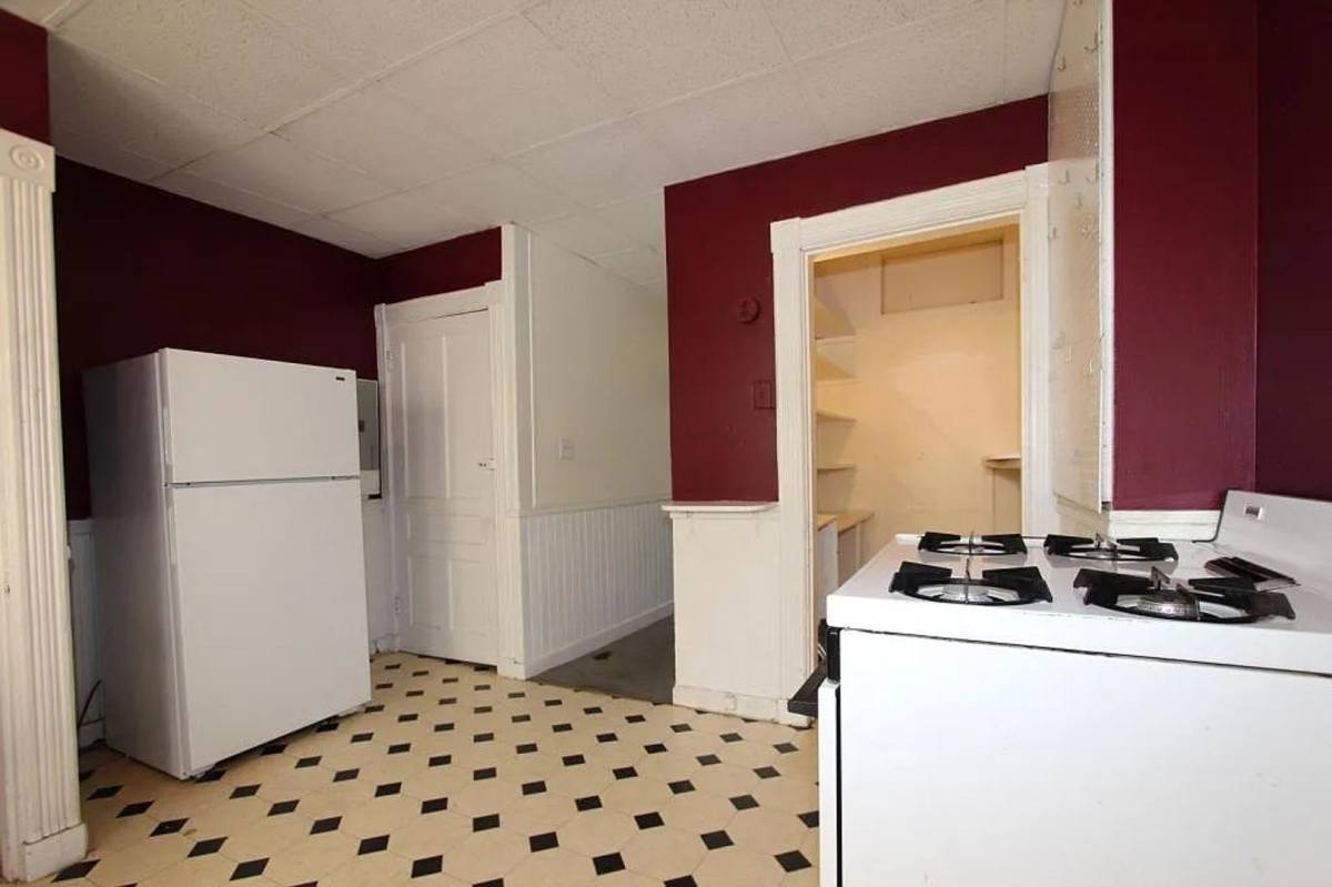 Apartment for rent at 33-37 Grant St, Burlington, VT 05401