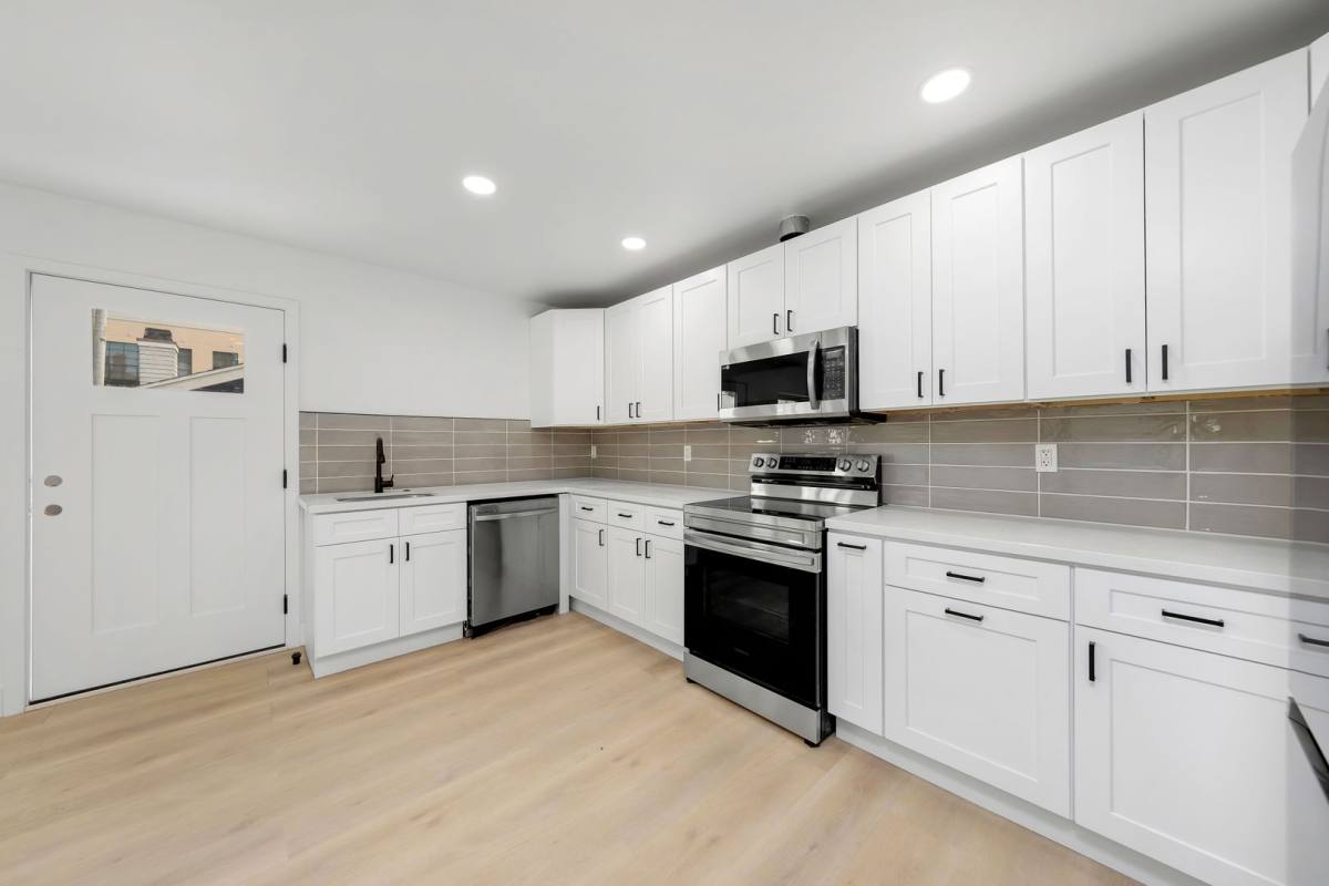 Apartment for rent at 954 23rd St, San Diego, CA 92102