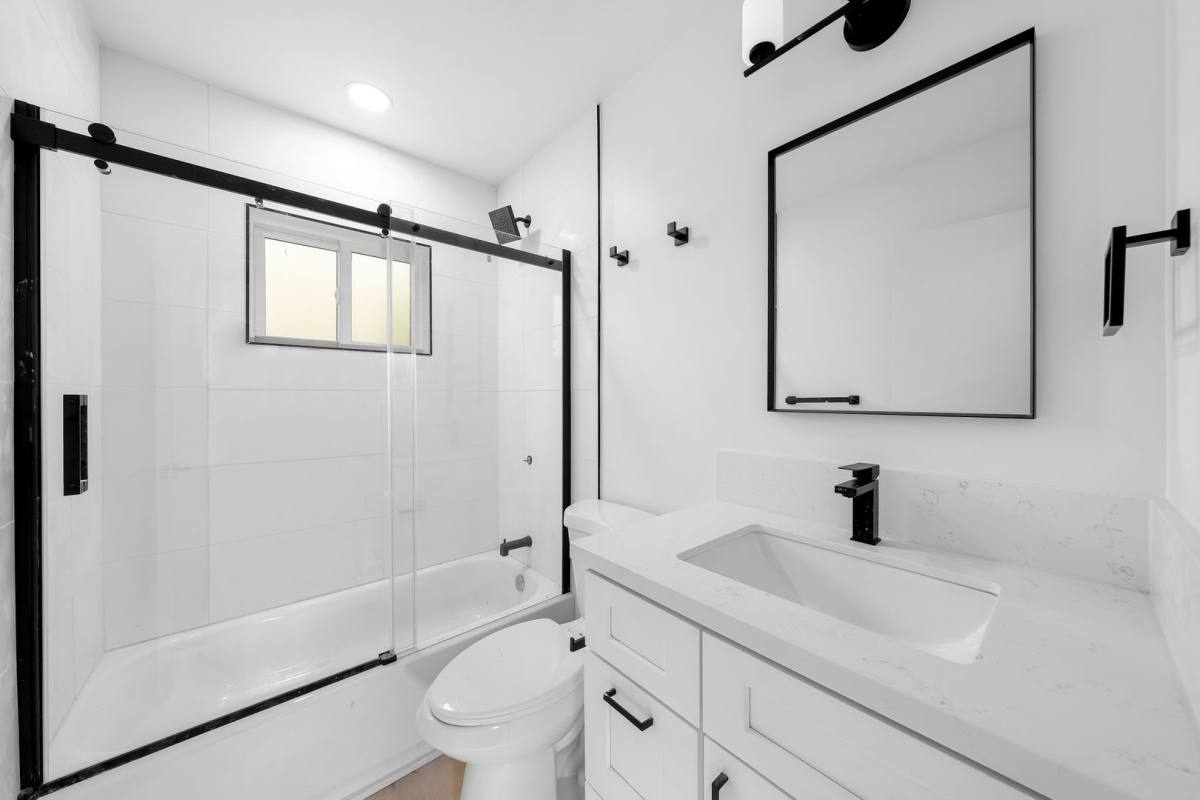 Apartment for rent at 954 23rd St, San Diego, CA 92102