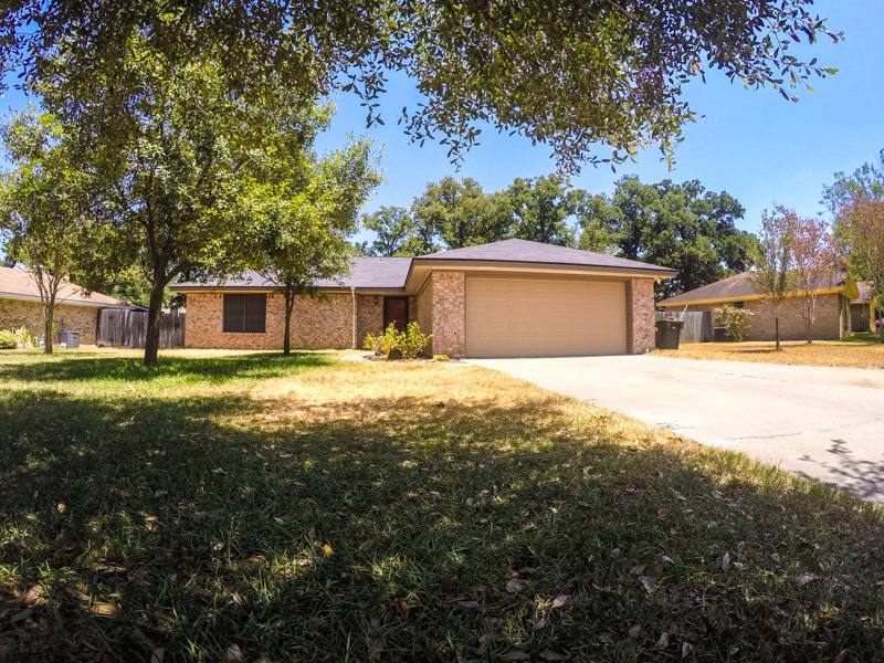 House for rent at 2805 Henry Court, College Station, TX 77845