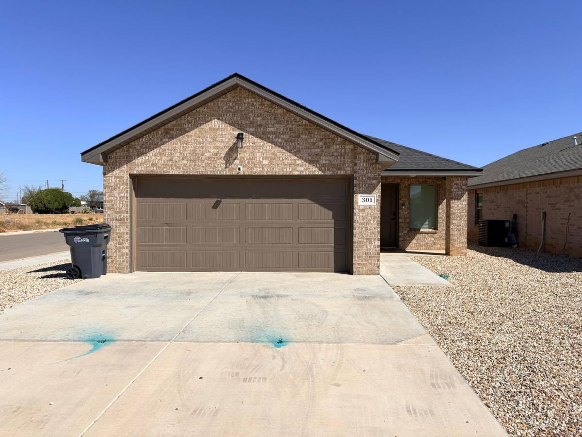 House for rent at 301 E 77th St, Lubbock, TX 79404