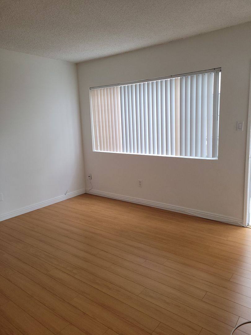 Apartment for rent at 25925 Viana Ave, Lomita, CA 90717