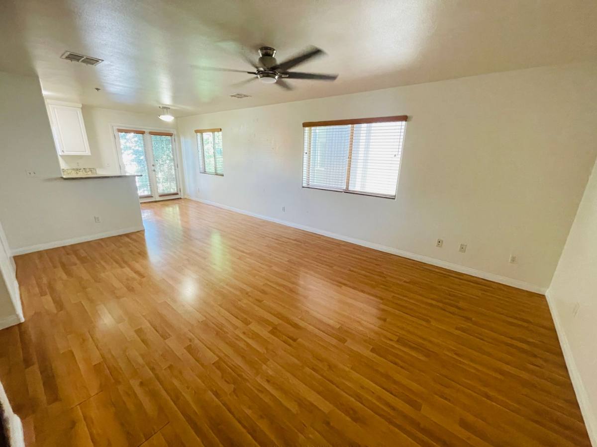 Apartment for rent at 2495 Corinth Ave, Los Angeles, CA 90064