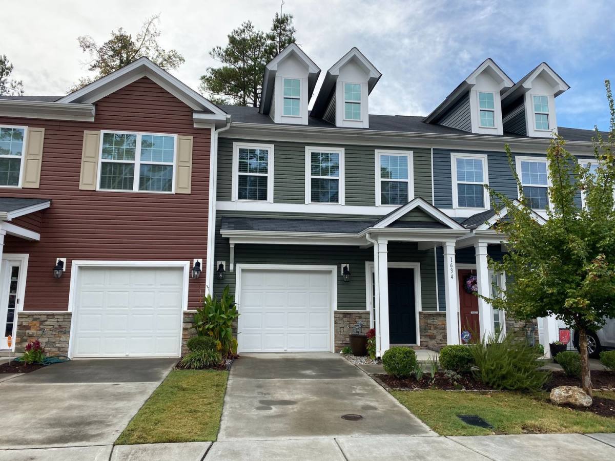 Townhouse for rent at 1634 Holly Grove Way, Durham, NC 27713