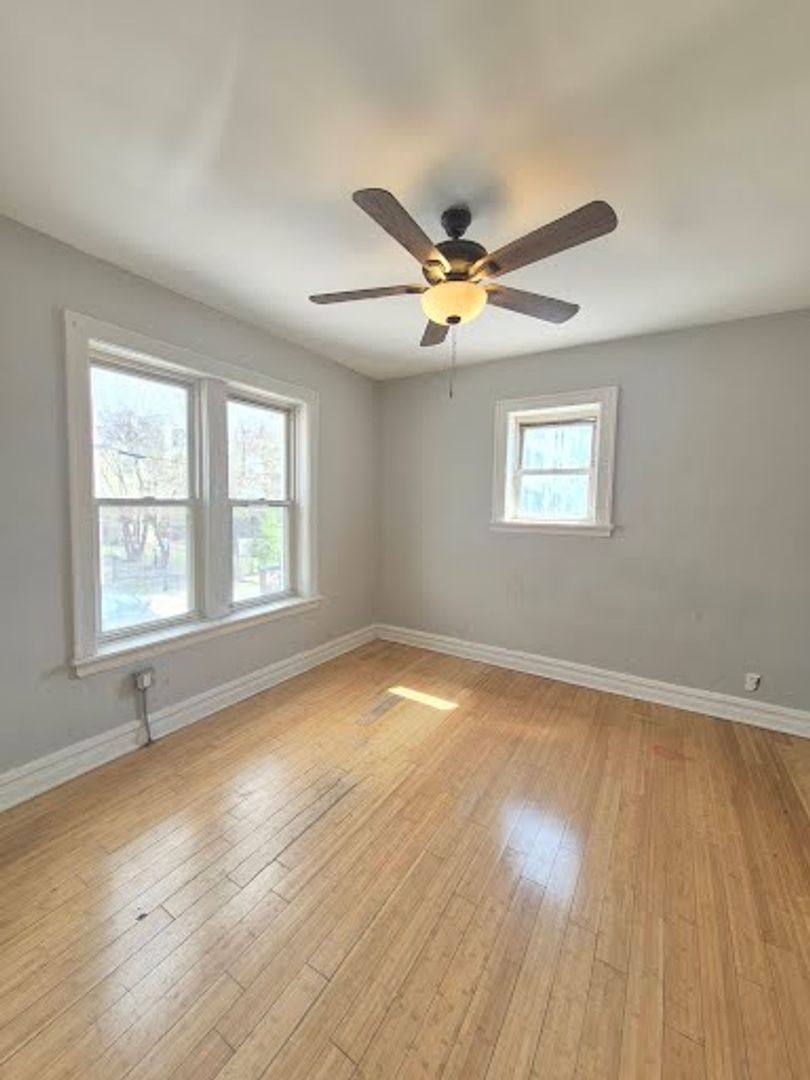Apartment for rent at 5735 W Washington Blvd, Chicago, IL 60644