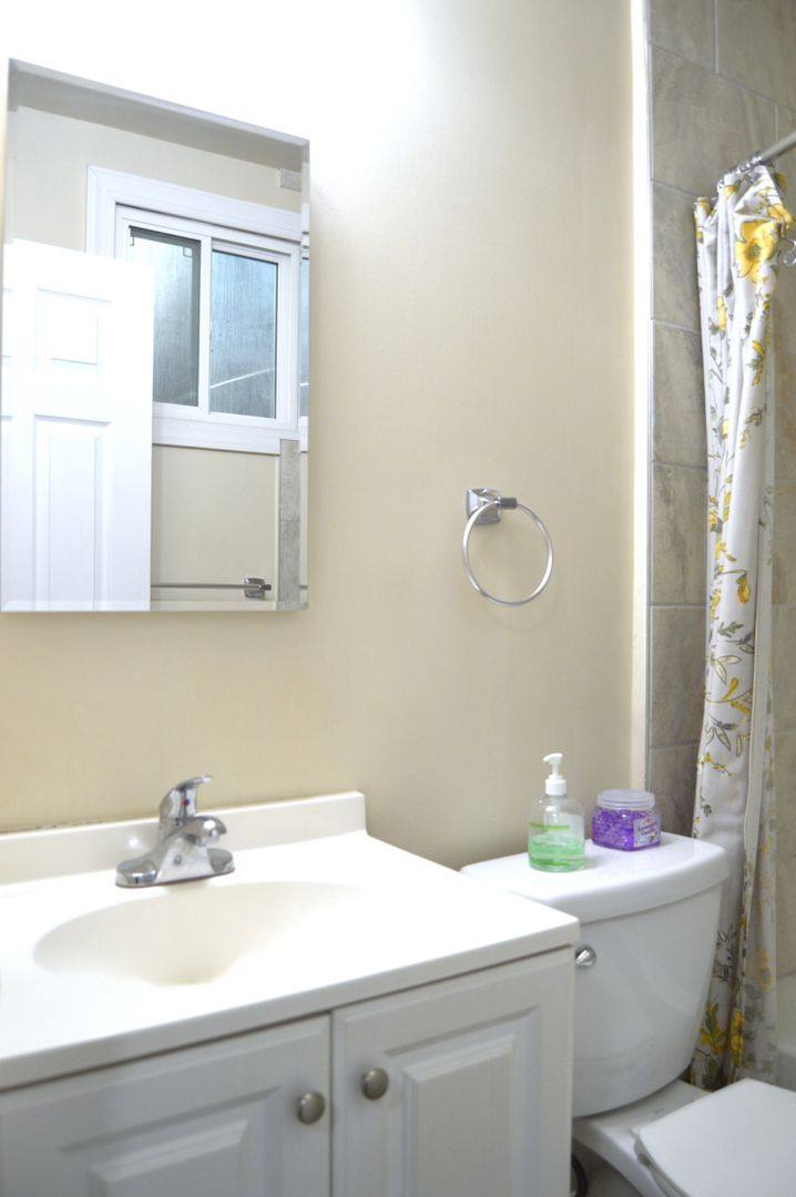 Apartment for rent at 1621 17th Place SE, Washington, DC 20002