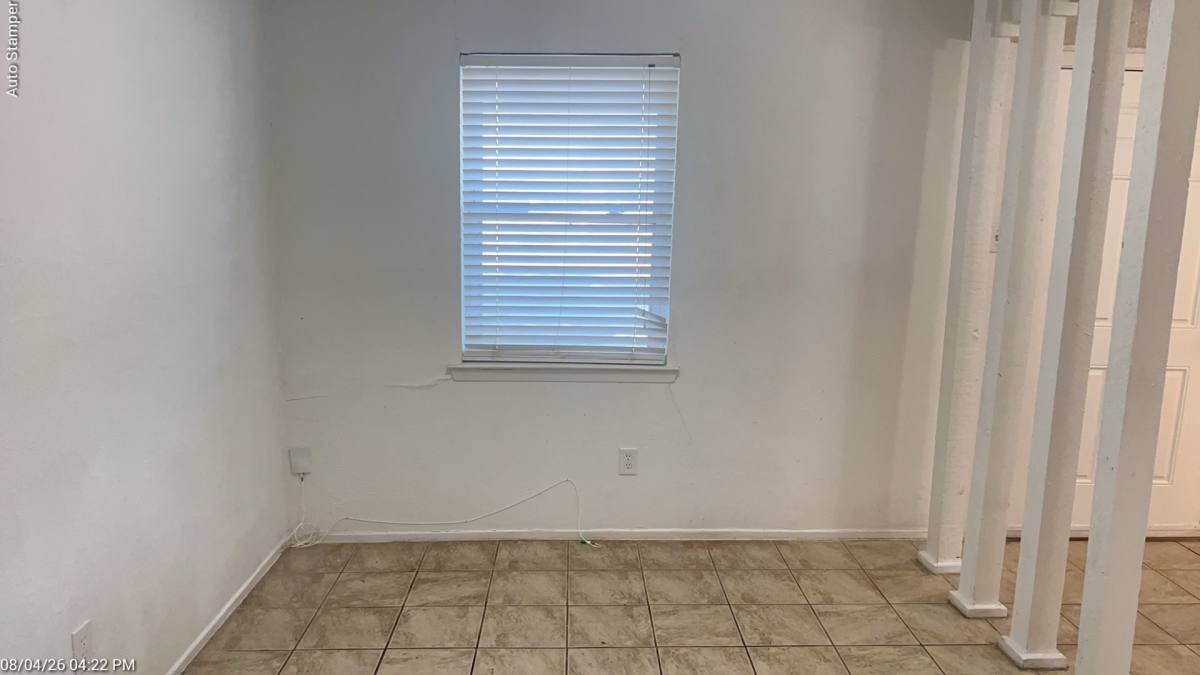 Townhouse for rent at 109 Kevin Lane, Arlington, TX 76014