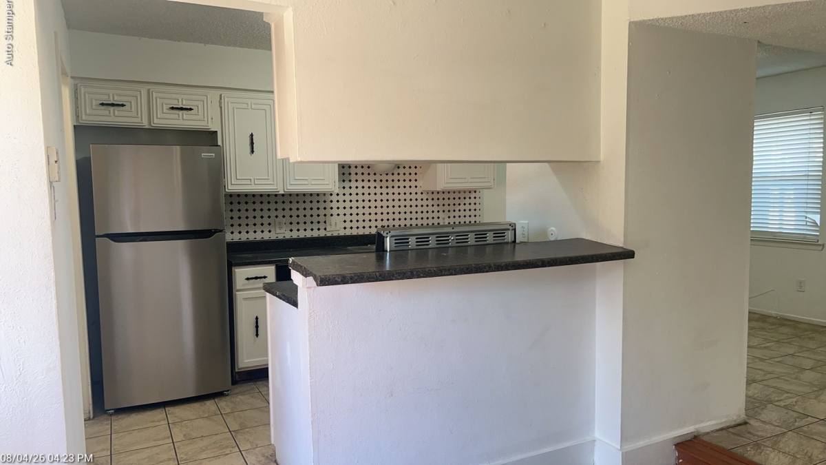 Townhouse for rent at 109 Kevin Lane, Arlington, TX 76014