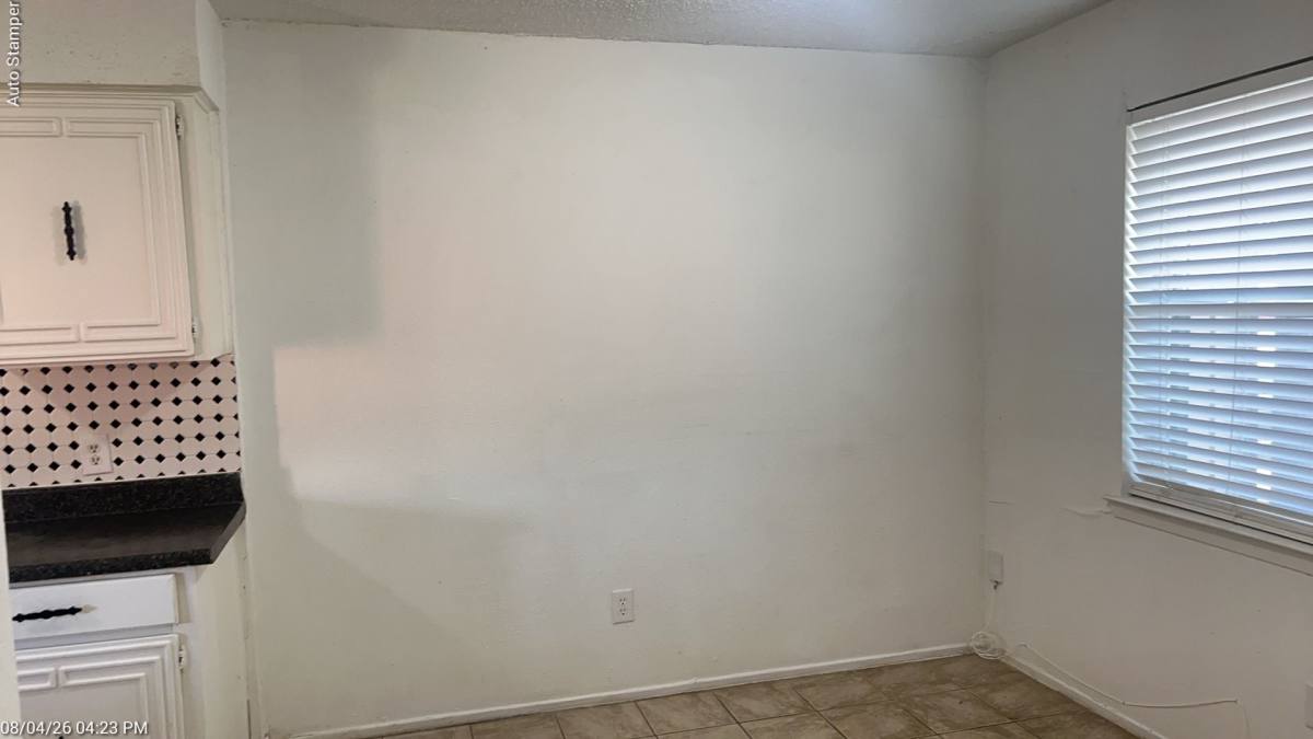 Townhouse for rent at 109 Kevin Lane, Arlington, TX 76014