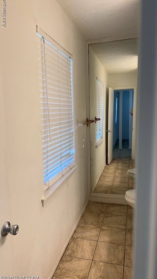 Townhouse for rent at 109 Kevin Lane, Arlington, TX 76014