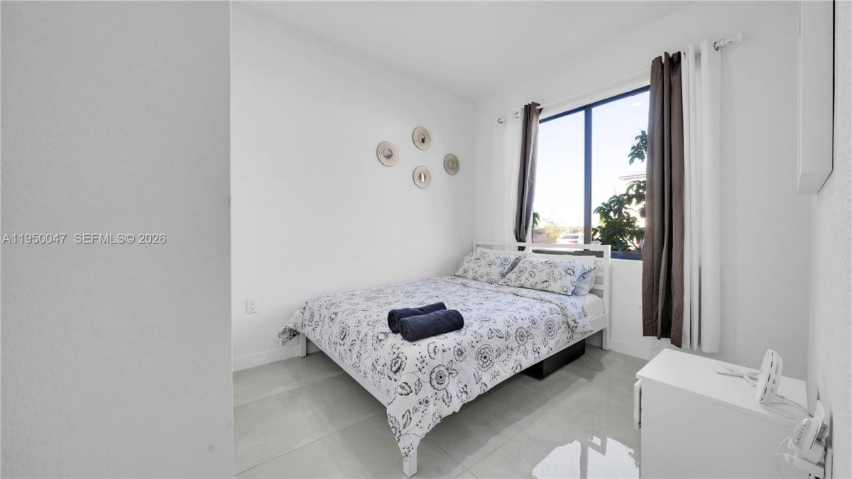 Townhouse for rent at 417 NW 13th Court, Homestead, FL 33034