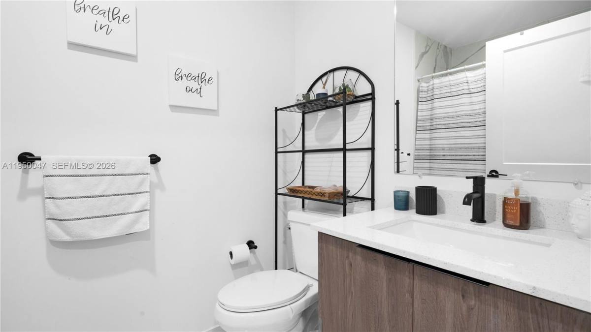 Townhouse for rent at 417 NW 13th Court, Homestead, FL 33034